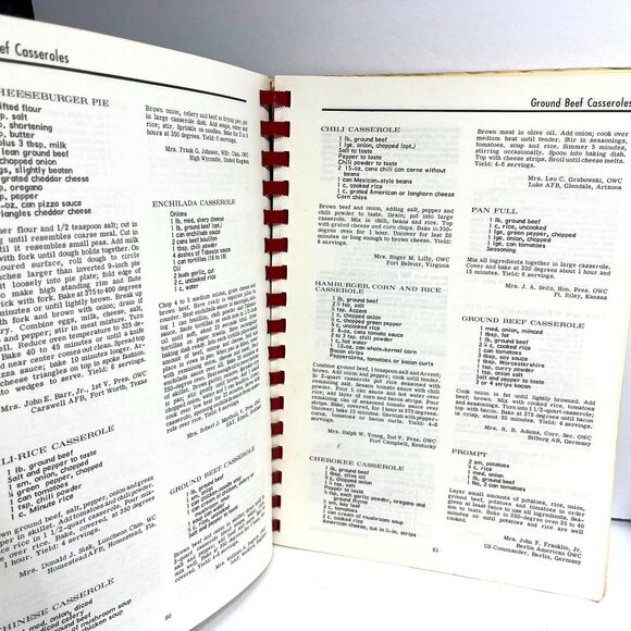 Recipes On Parade Casseroles Cookbook 1968 - Picture 4 of 8